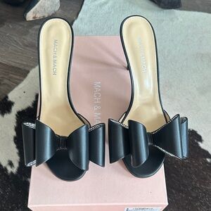 MACH & MACH Black Bow mule Sandals